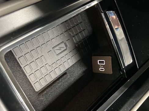 New 2026 Lincoln Corsair Reserve image 21