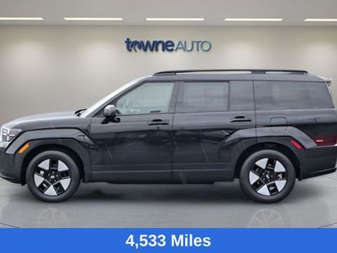 Used 2025 Hyundai Santa Fe SEL AWD/4WD image 2