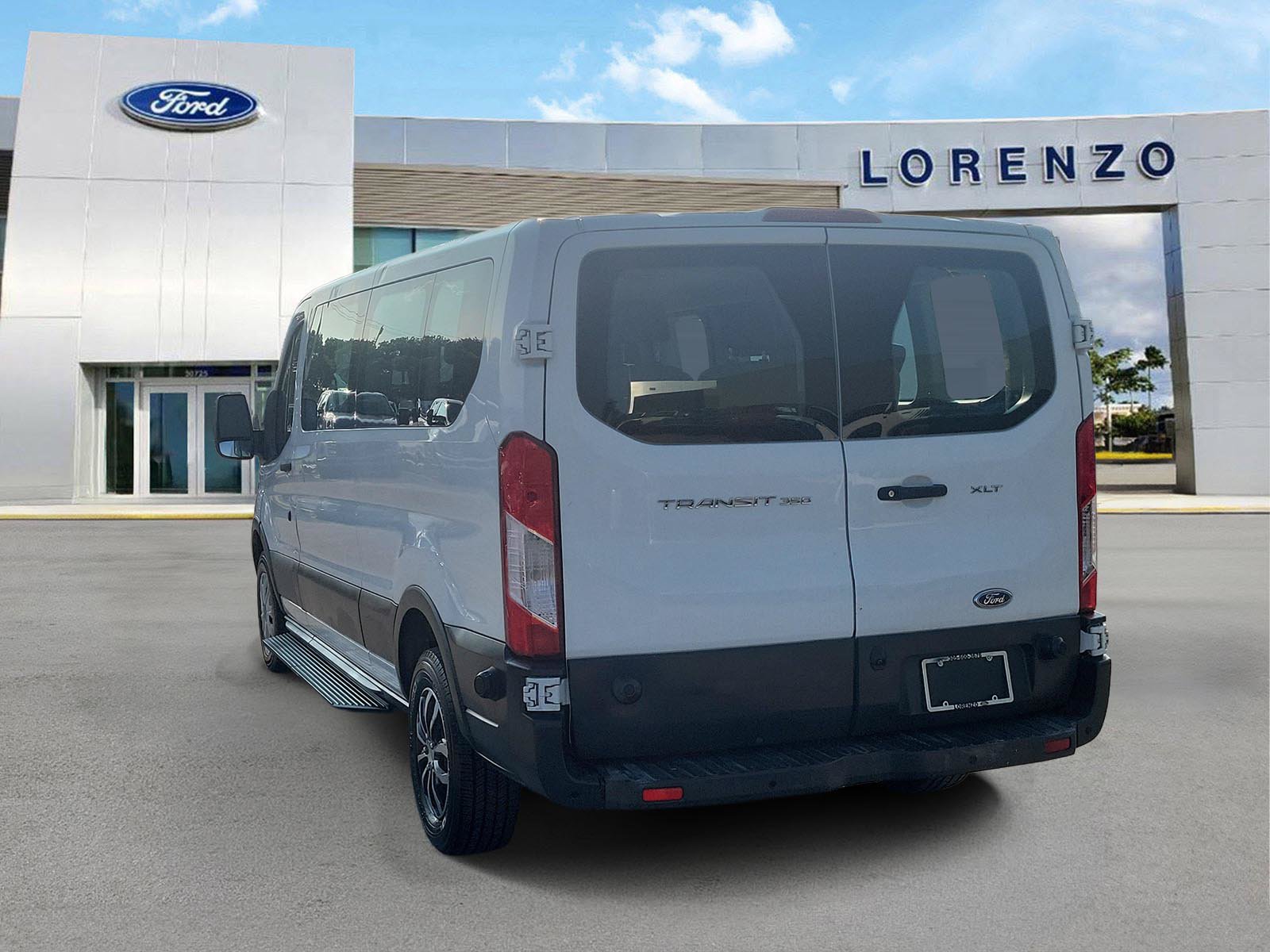 Used 2018 Ford Transit 350 XLT RWD image 7