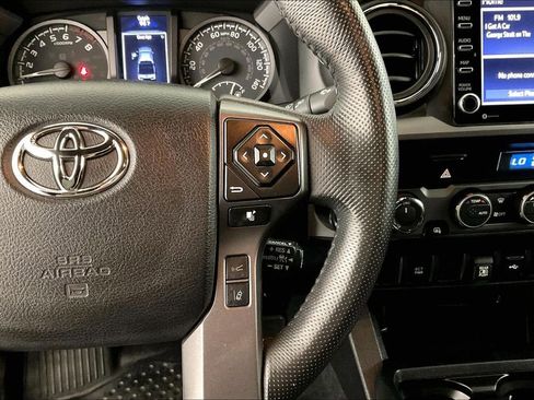 Used 2023 Toyota Tacoma TRD Off-Road image 12