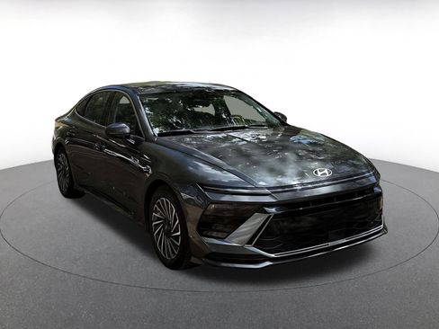 Used 2025 Hyundai Sonata SEL image 1