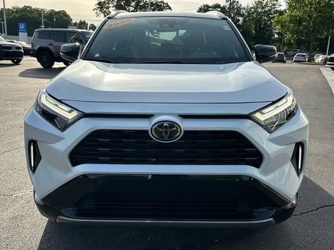 Used 2025 Toyota RAV4 XSE AWD/4WD image 8