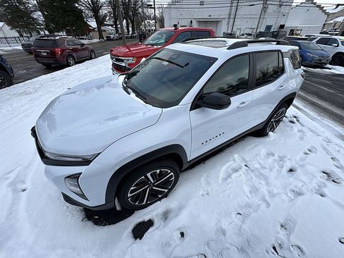 New 2026 Chevrolet Equinox RS image 2