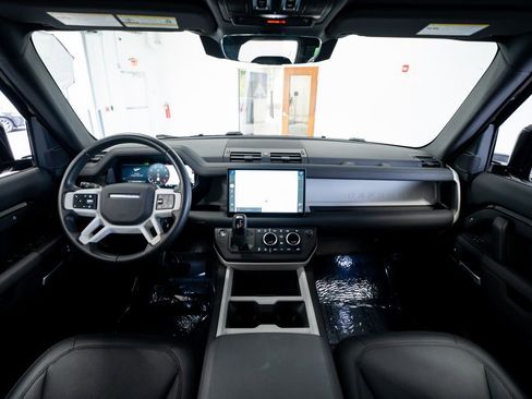 Used 2025 Land Rover Defender 110 S AWD/4WD image 49