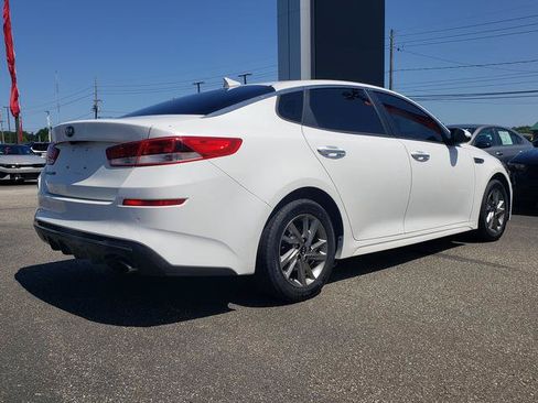 Used 2019 Kia Optima LX FWD image 3