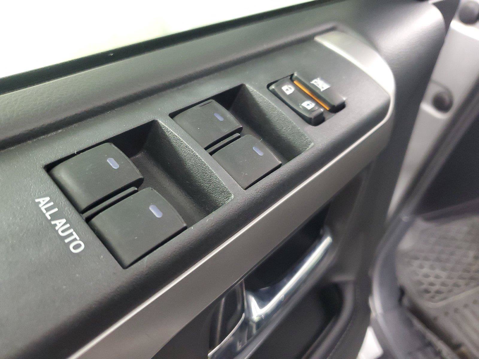 Used 2017 Toyota 4Runner SR5 RWD image 17