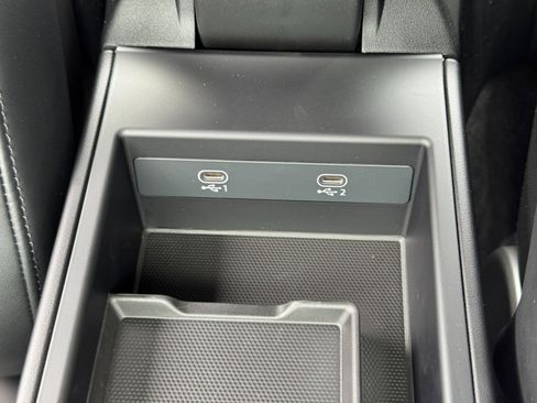 Used 2024 Porsche 911 Carrera T image 36