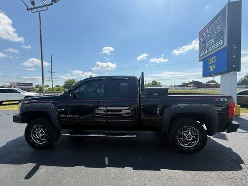 Used 2009 Chevrolet Silverado 1500 LT w/ Power Pack Plus AWD/4WD image 7