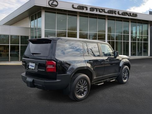 Used 2024 Toyota Land Cruiser image 3