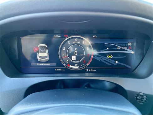 Used 2019 Jaguar F-PACE S image 11