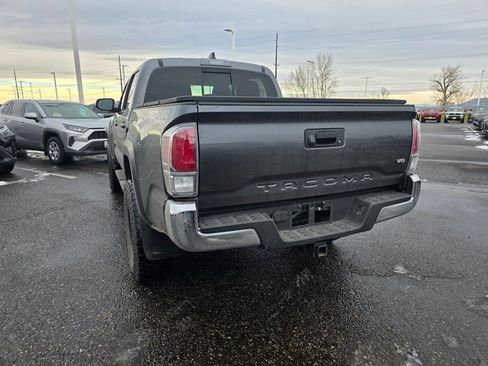Used 2021 Toyota Tacoma TRD Off-Road image 3