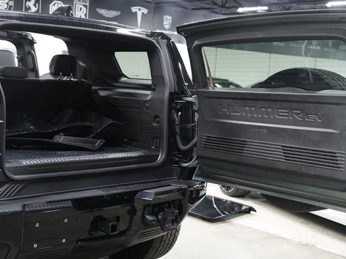 Used 2024 GMC Hummer EV 3X AWD/4WD image 28