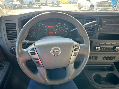 Used 2019 Nissan NV 2500 SV image 19