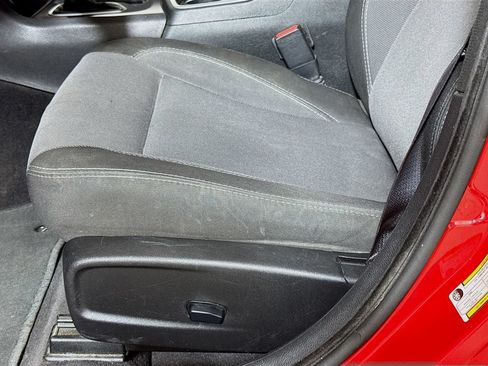 Used 2018 Dodge Charger SXT RWD image 16