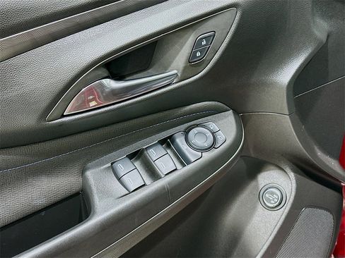 Used 2025 Buick Envista Sport Touring w/ Convenience II Package image 15