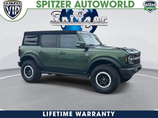 New 2024 Ford Bronco Outer Banks w/ Sasquatch Package AWD/4WD image 2