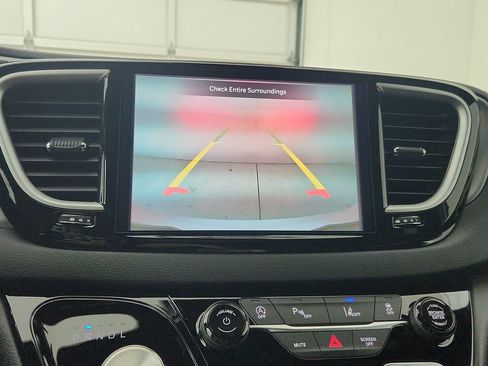 New 2027 Chrysler Pacifica LX FWD image 24