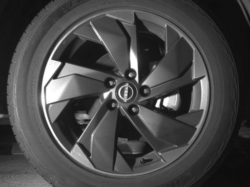 Used 2025 Nissan Rogue SV AWD/4WD image 16