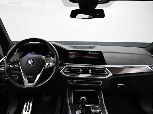 Used 2022 BMW X5 xDrive40i w/ Premium Package AWD/4WD image 12