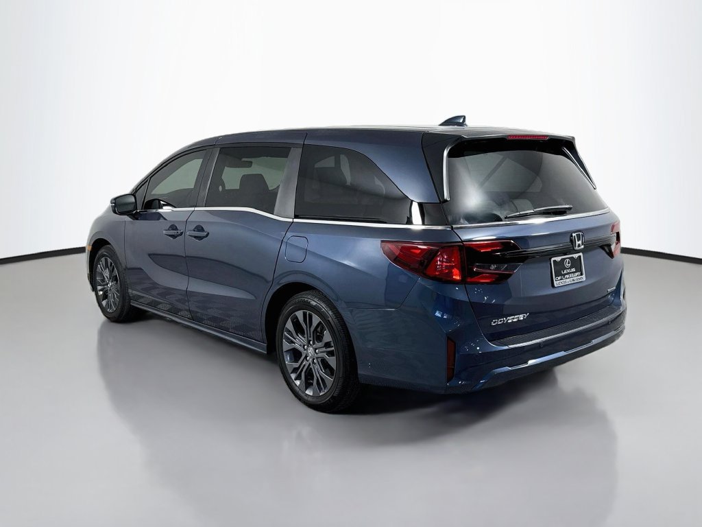 Used 2025 Honda Odyssey Touring image 7
