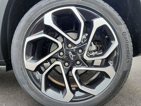 New 2026 Chevrolet Trax RS w/ Sunroof Package image 9