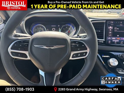 Used 2025 Chrysler Pacifica Select FWD image 24