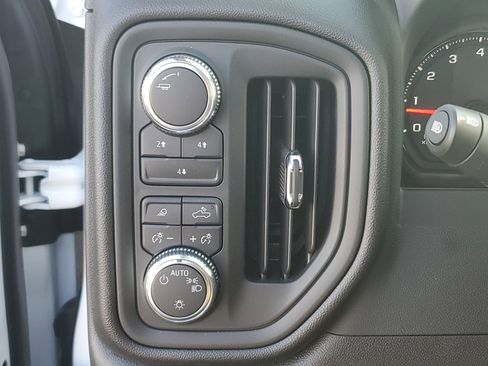 New 2025 GMC Sierra 3500 Pro w/ Convenience Package AWD/4WD image 26