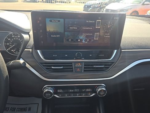 New 2025 Nissan Altima 2.5 SV image 21