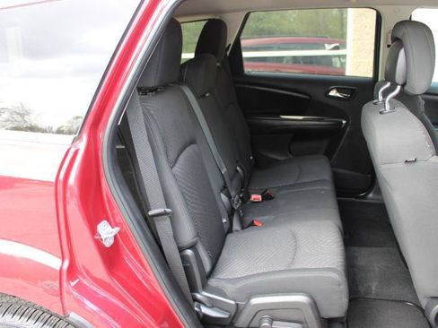 Used 2011 Dodge Journey Mainstreet FWD image 13