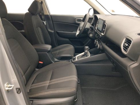 Used 2020 Hyundai Venue SEL FWD image 21