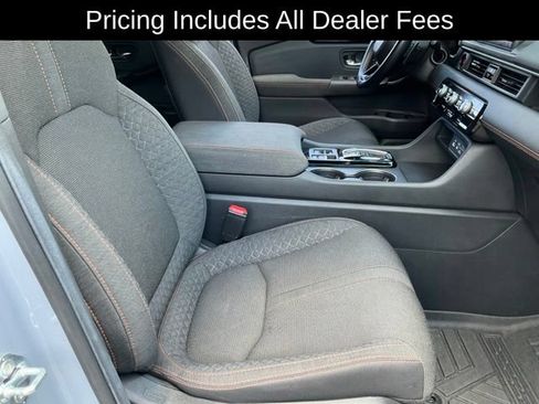 Used 2025 Honda Pilot Sport image 20