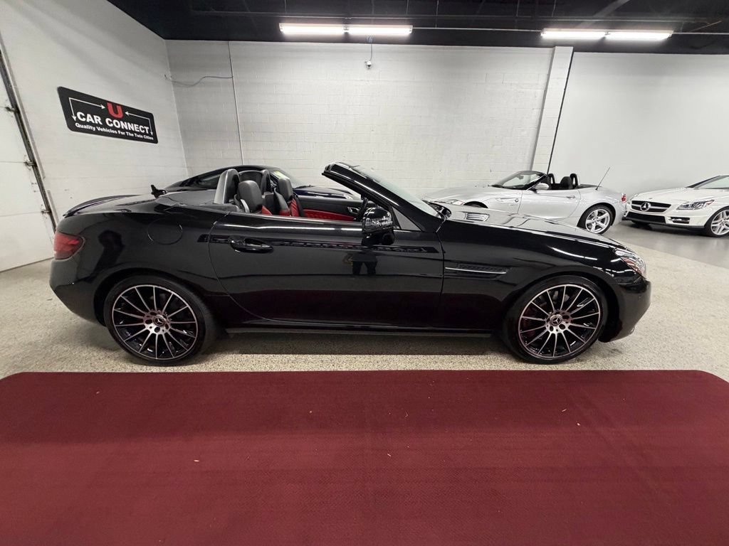 Used 2018 Mercedes-Benz SLC 300 image 9
