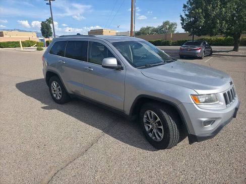 Used 2016 Jeep Grand Cherokee Laredo w/ Quick Order Package 23E RWD image 5
