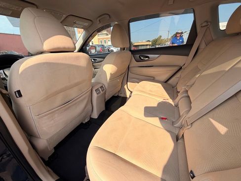 Used 2016 Nissan Rogue SV FWD image 15
