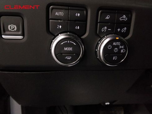 Used 2024 GMC Sierra 2500 AT4X w/ AT4X AEV Edition image 14