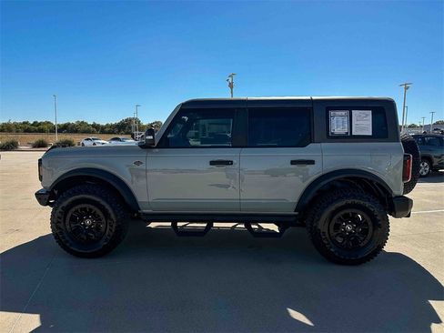 Used 2024 Ford Bronco Wildtrak image 6