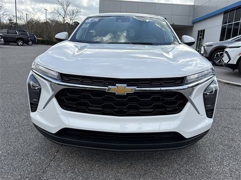 New 2026 Chevrolet Trax LS w/ LS Convenience Package image 8