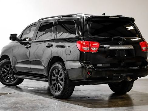 Used 2016 Toyota Sequoia Platinum AWD/4WD image 13