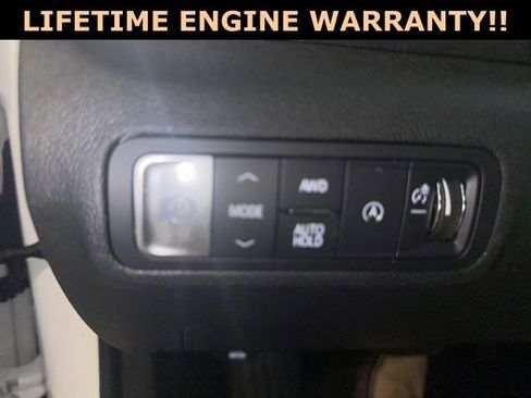 Used 2025 GMC Terrain Elevation image 17