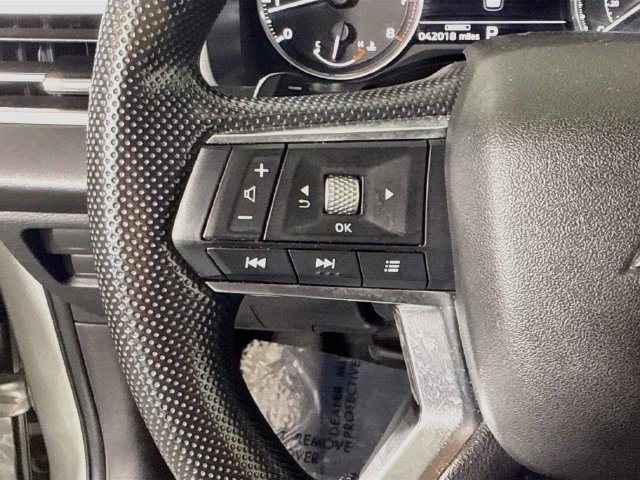 Used 2025 Mitsubishi Outlander ES FWD image 13