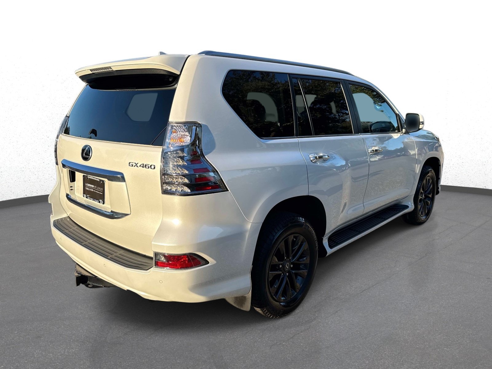 Certified 2023 Lexus GX 460 Premium w/ Premium Package AWD/4WD image 3