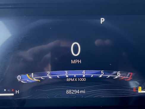 Used 2023 Jeep Grand Cherokee L Laredo image 10