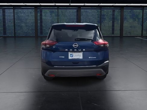 Used 2023 Nissan Rogue SV image 7