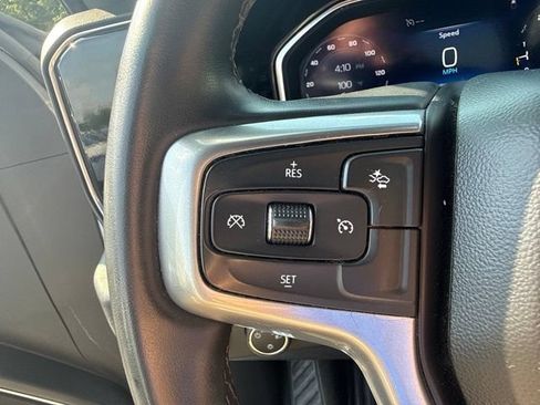 Used 2024 Chevrolet Silverado 2500 LT AWD/4WD image 16