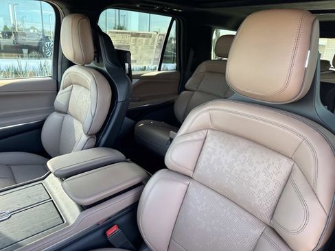 New 2025 Lincoln Navigator L Black Label image 13