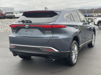 Used 2021 Toyota Venza Limited video 3