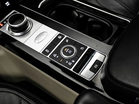 Used 2022 Land Rover Range Rover Westminster Edition image 57