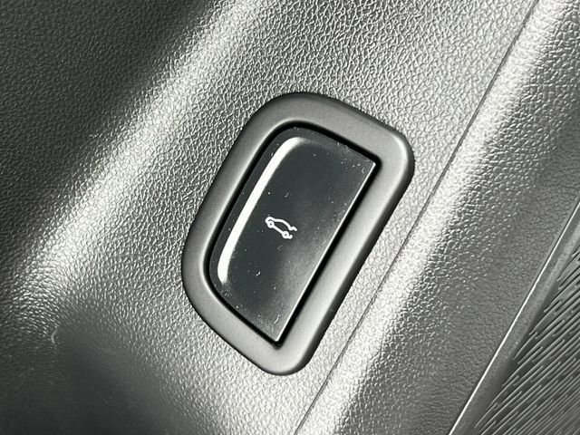 Used 2026 Chevrolet Traverse LT AWD/4WD image 18