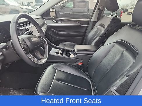 Used 2023 Jeep Grand Cherokee Limited image 12