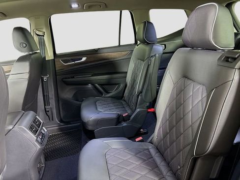 New 2026 Volkswagen Atlas SEL Premium R-Line image 25